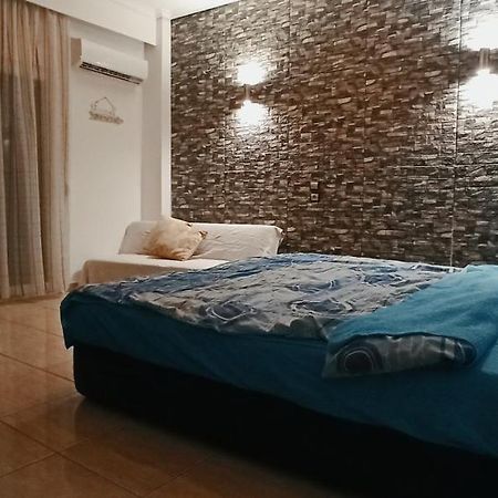 Studio Near The Port !!! Apartment Paralia Katerinis Bagian luar foto