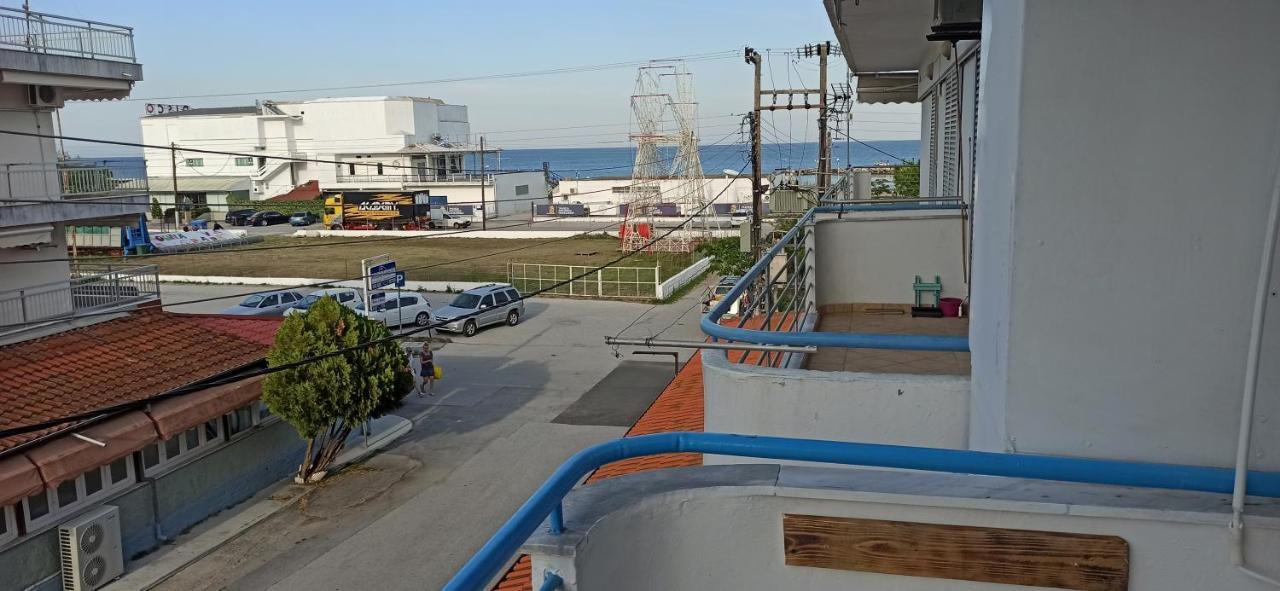Studio Near The Port !!! Apartment Paralia Katerinis Bagian luar foto