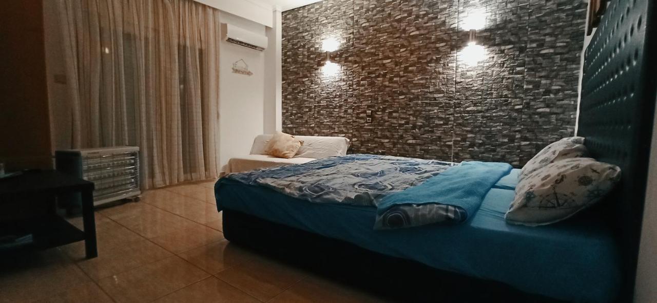Studio Near The Port !!! Apartment Paralia Katerinis Bagian luar foto