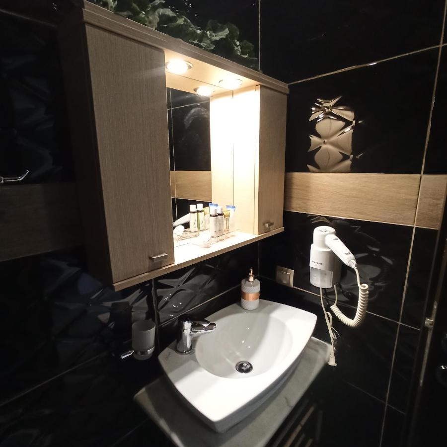 Studio Near The Port !!! Apartment Paralia Katerinis Bagian luar foto
